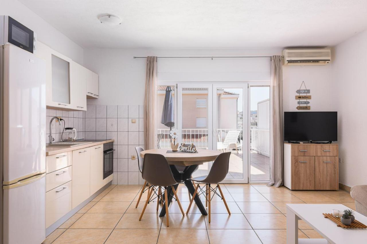 Apartment Planikovica Trogir Ngoại thất bức ảnh