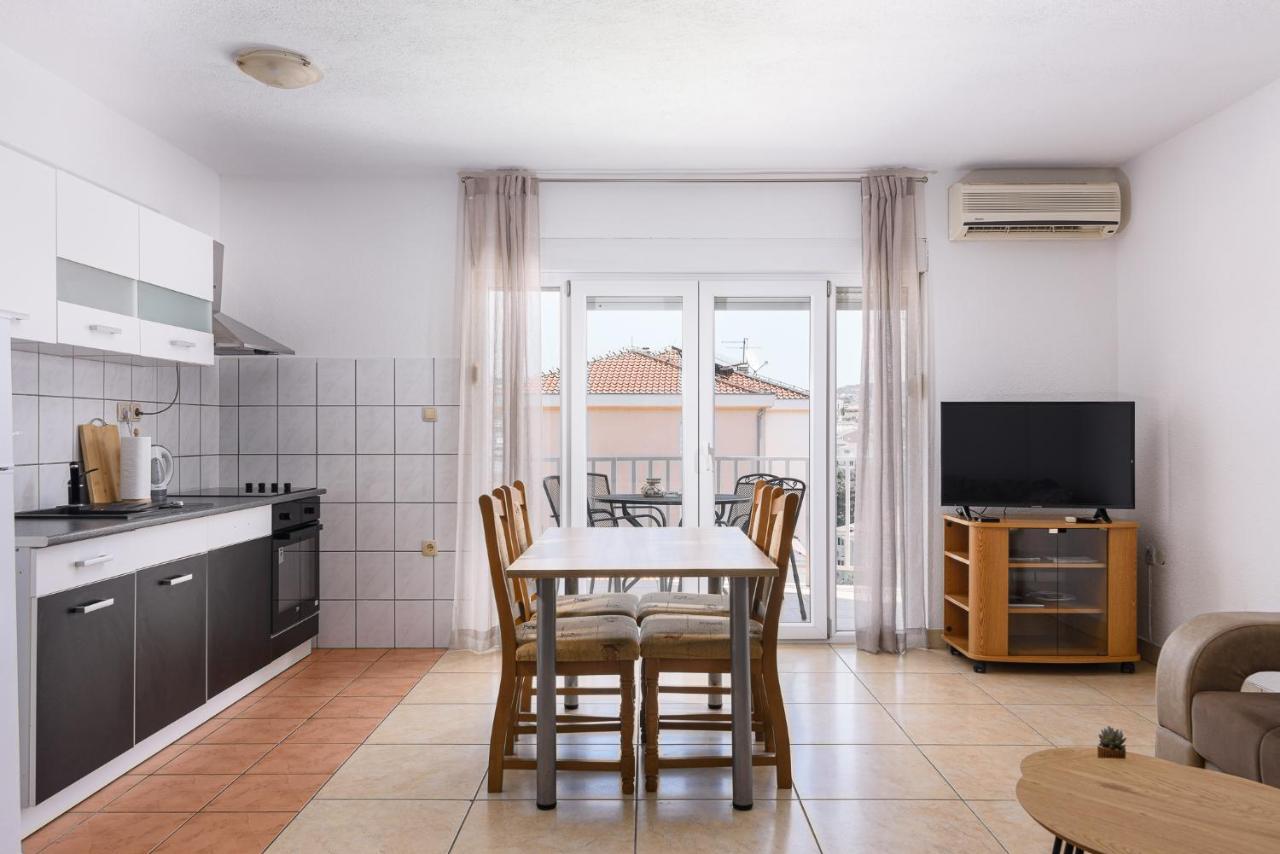 Apartment Planikovica Trogir Ngoại thất bức ảnh